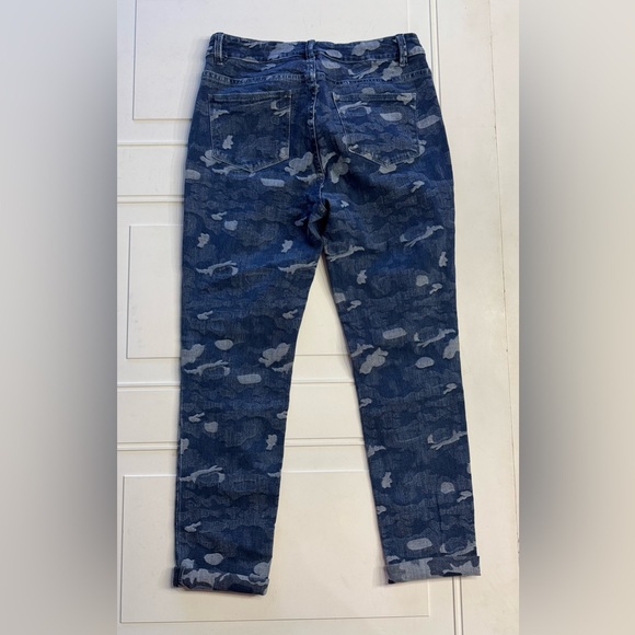 Soft Surroundings Women’s Small Blue Denim Camo Cropped Jeans Cotton Stretch - Picture 7 of 8